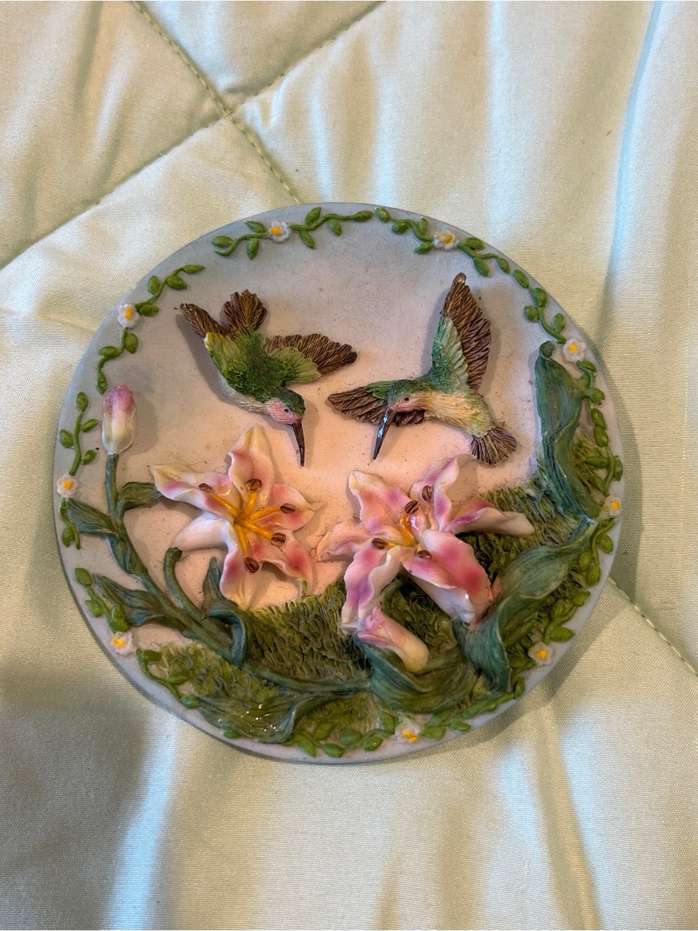 Vintage 3D Hummingbird & Lily Decorative Mini Plate Wall Decor (4.5")